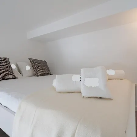 Tia Anica House Ii - With Terrace In Village Fuseta